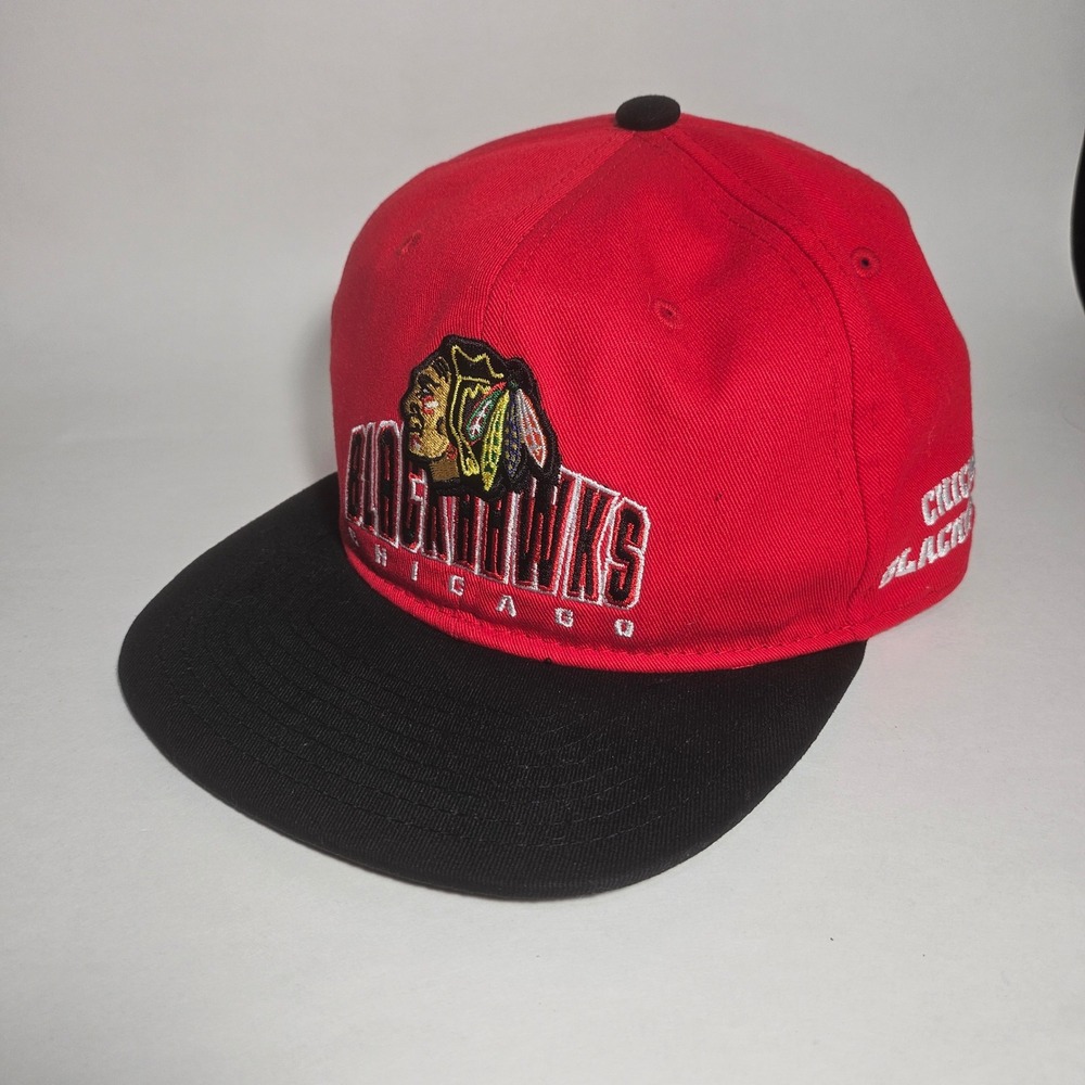 NHL Chicago Blackhawks Youth Snapback Hat Red Black Flat Brim Baseball Cap